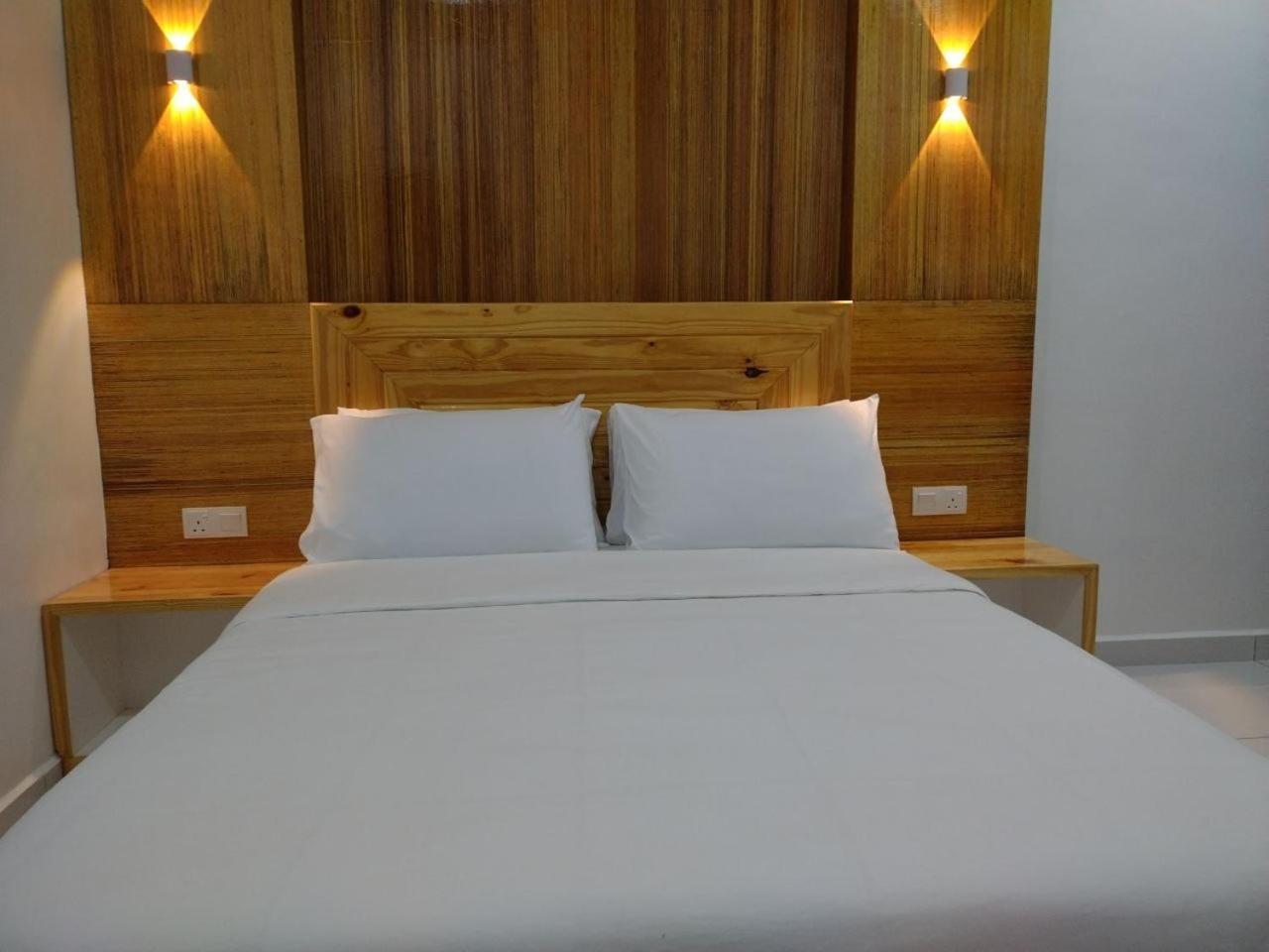 Motel Funduq Al Busyra Pantai Cenang  Exterior foto