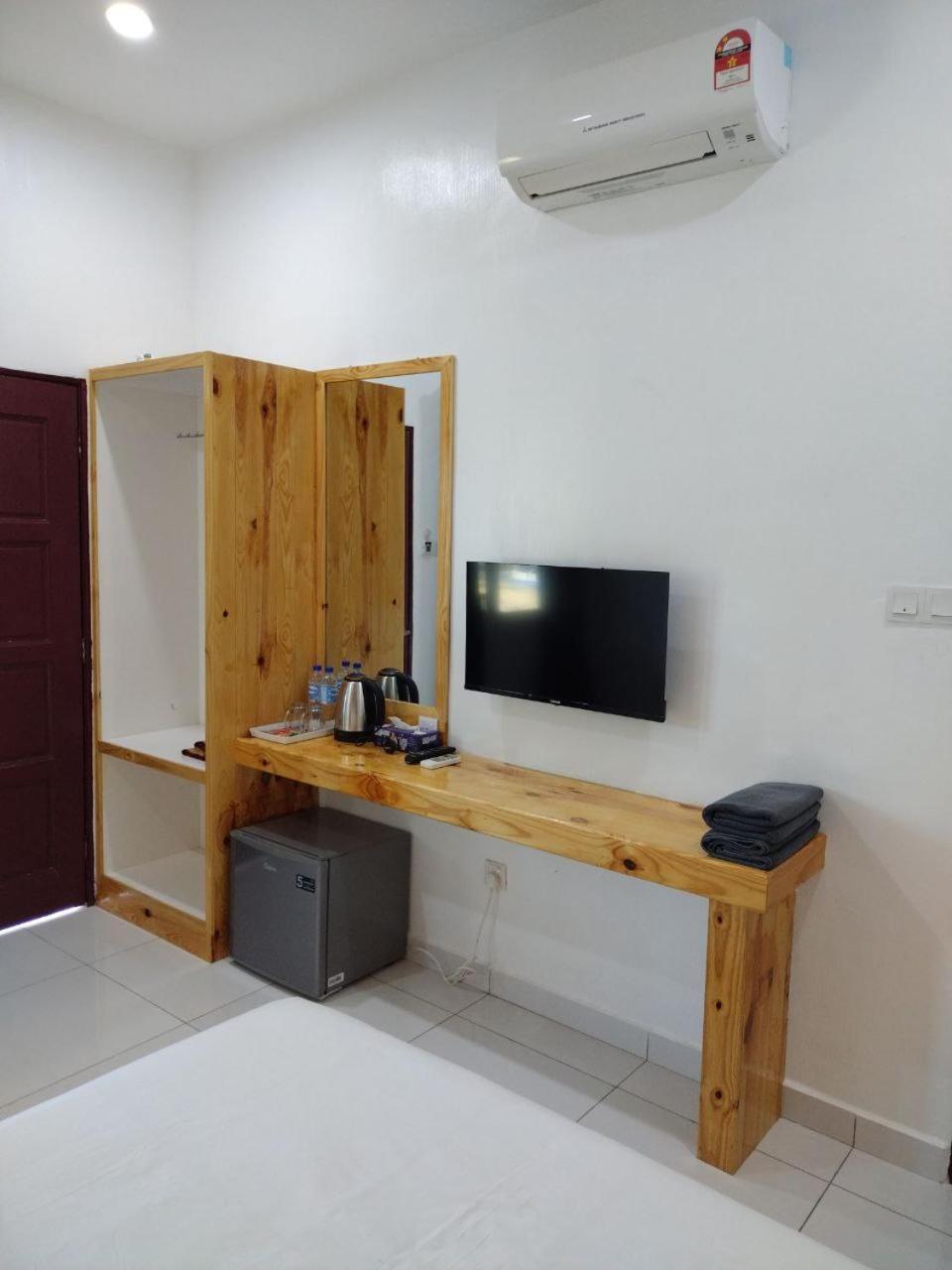 Motel Funduq Al Busyra Pantai Cenang  Exterior foto